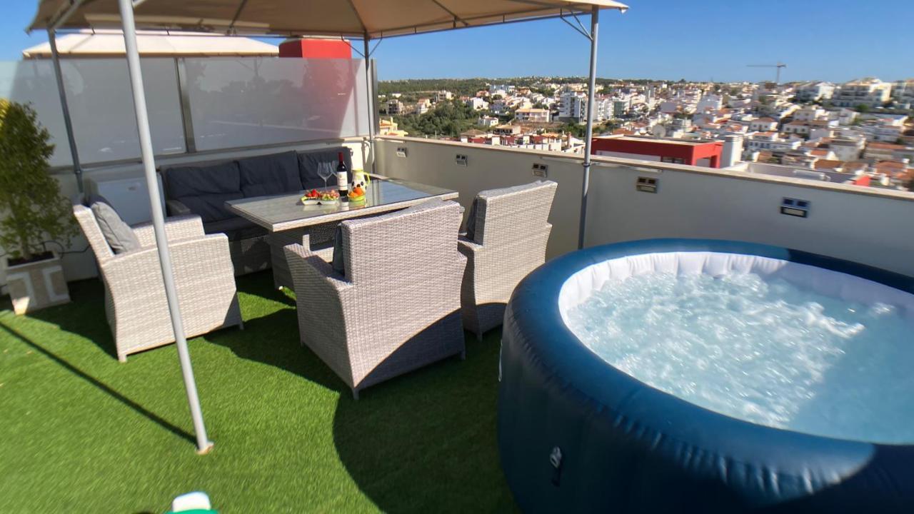 Apartment Beta - 2 Bedrooms, Private Rooftop Patio With Hot Tub, Bbq And View 페하구도 외부 사진